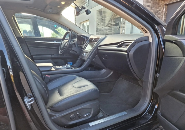 Ford Fusion cena 68500 przebieg: 112000, rok produkcji 2018 z Ostróda małe 154
